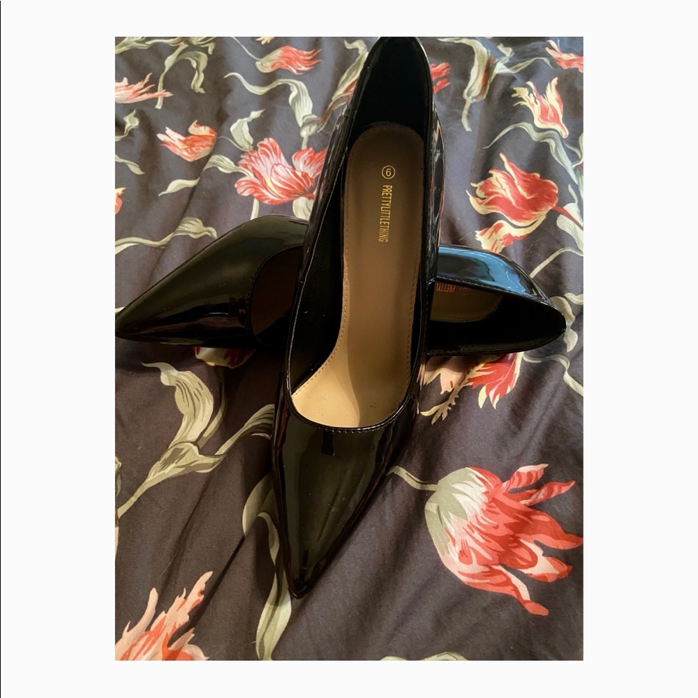 Heels - Picture 2 of 3